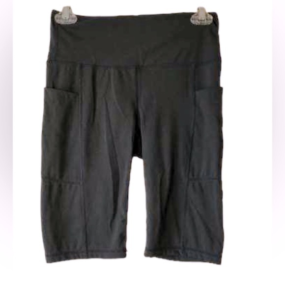 lululemon women short leggings size 4 - Picture 2 of 3